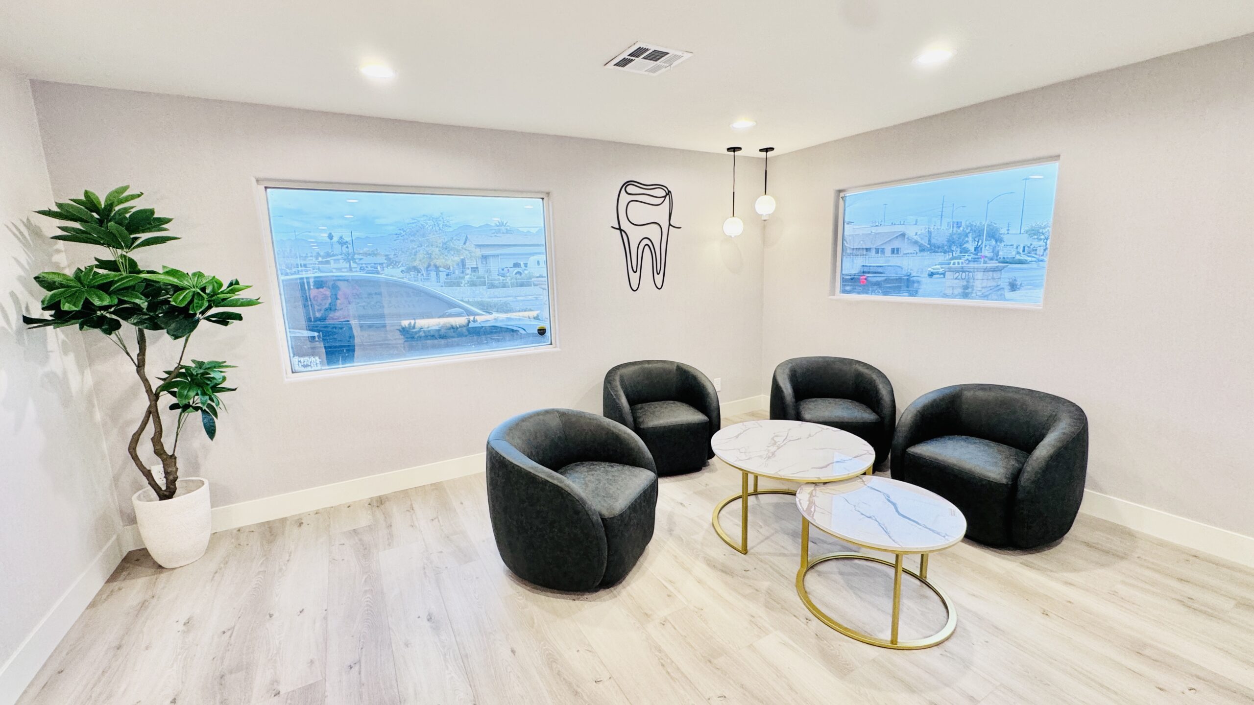 Simple Dental reception and dentist wall